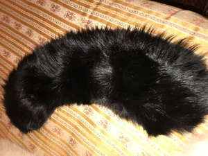 COLLETTO DI PELLICCIA DI VOLPE NERO. Come nuovo. - Foto 1 di 2