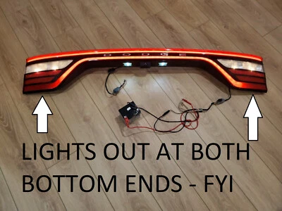 2014-2024 DODGE DURANGO OEM ЦЕНТРАЛЬНЫЙ ЗАДНИЙ ФОНАРЬ БАГАЖНИКА С КАМЕРОЙ - Изображение 1 из 4