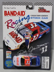 VINTAGE RACING CHAMPIONS DALE JARRETT #32 BAND-AID DIE CAST 1:64 scale AUTOGRAPH - Picture 1 of 4
