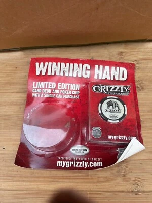 Tarjetas de juego de tabaco Grizzly sin humo y una ficha y bonificación Foto 1 de 3