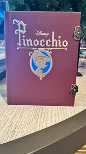 Disney Parks Pinocchio Bilderbuch Stil Journal Blanko Buch NEU kompakte Größe - Bild 1 von 3
