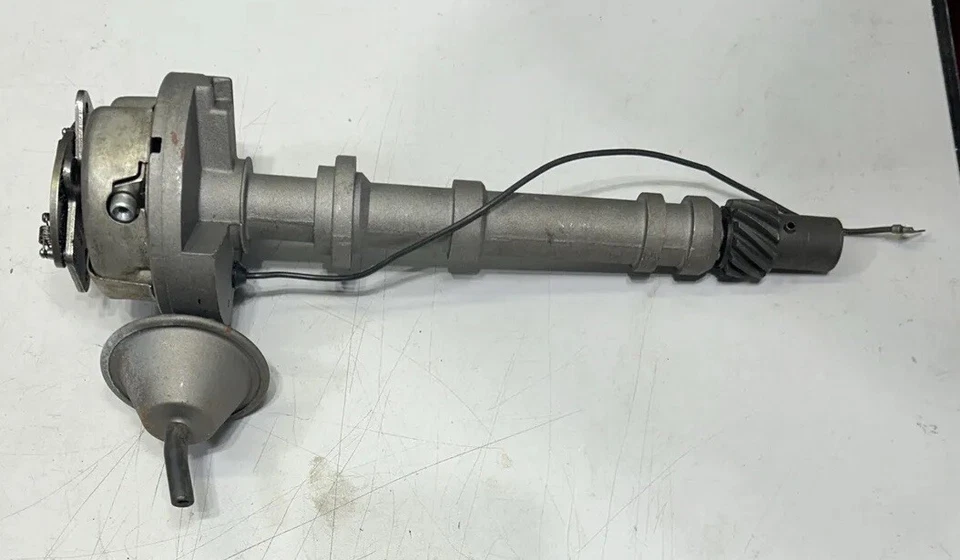 REMAN 1966-67 283 327 AC DELCO OEM 1111150 DISTRIBUTOR - Image 1 of 4