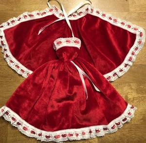 Vintage 1980er handgefertigte Barbie Größe 13 "Puppe rotes Weihnachtskleid & Umhang - Bild 1 von 7