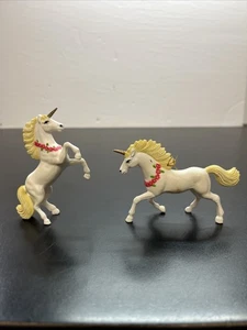 Vintage 80's Enesco Unicorn Ornaments Plastic Set Of 2 W4 - Picture 1 of 8