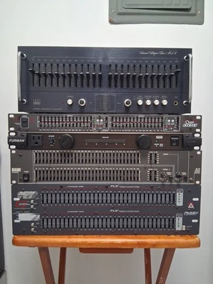 Peavey Q231 FX Dual 31-Band Graphic Equalizer - Image 1 of 3