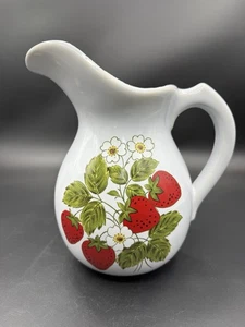 Vintage 70er Jahre McCoy großer Erdbeere Weißwasserkrug #7527 - Bild 1 von 9