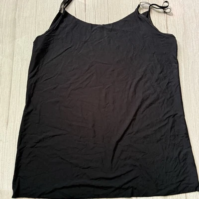 Butter Camisole Commando 尺寸 M — 第 1/3 张图片