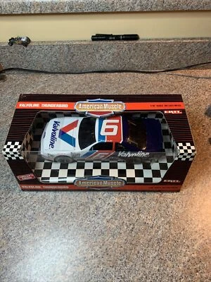 BOXED 1/18 1995 Mark Martin American Muscle Valvoline Ford Thunderbird NASCAR - Image 1 of 4