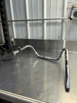 1981-83 yamaha virago 750 xv750 HANDLEBARS GRIP CLUTCH MOUNT OEM 1982 - Imagem 1 de 4