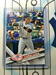 AARON JUDGE RC 2017 Actualización Topps ⚾ US99 Aaron Judge Debut Novato Yankees NY Cantidad - Imagen 1 de 3