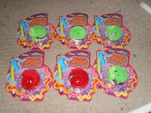 Magic Wigglee Lot Of 6 Brand New In Packs Green & Red From Pocko's - Photo 1 sur 2
