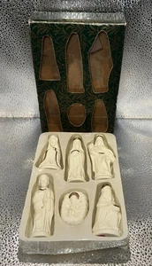 Statuine presepe vintage in porcellana bianca in scatola originale - Foto 1 di 9