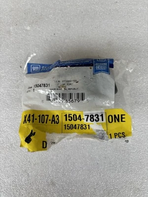 GM Genuine Parts  Gray Side Door Window Switch GM Part # 15047831 - Image 1 of 2