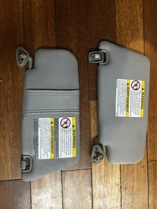Subaru Impreza WRX Sun Visor SET LEFT RIGHT OEM 2005-2007 - Foto 1 di 2