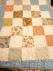 Handgefertigte Baumwolldecke 33"" x 44"" Säugling Quilt oder Lap Quilt Blumenmuster mehrfarbig.