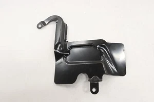 2020 -2022 VOLKSWAGEN PASSAT AIR SUSPENSION COMPRESSOR HEAT SHIELD OEM 561820897 - Picture 1 of 11