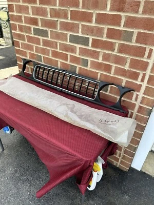 76 77 78 HONDA ACCORD NOS REPLACEMENT NEW GRILLE - Image 1 of 4