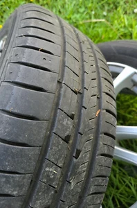 Ford Focus Sommerreifen Hankook 205/55 R16 LK 108 5-Loch auf 16 Zoll Alufelgen - Bild 1 von 6