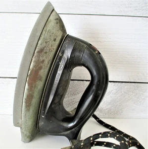 S-2 Sunbeam Ironmaster Original Steam-or-Dry Iron 1950's Iron Patina - Picture 1 of 8