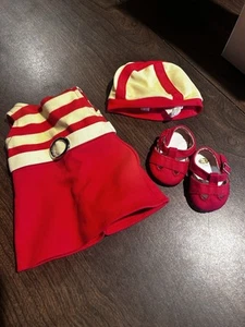 Kit's 1934 Swimsuit - Picture 1 of 3