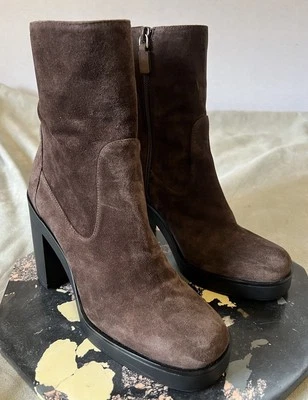 Botín Stuart Weitzman Bethenny 80 Cremallera Marrón Carbón Deportivo Gamuza Talla 8 Nuevo Sin Caja Foto 1 de 4