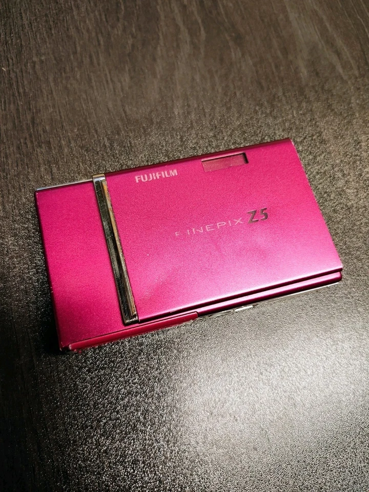 Cámara digital compacta Fujifilm FinePix Z5fd rosa retro CCD | Probada funciona Foto 1 de 4