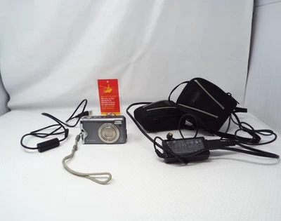 Fujifilm Finepix F20 Digital Camera                          JL6 - Image 1 of 4