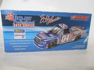 Action Diecast Bobby Hamilton Tech-Net 2005 Dodge Race Truck 1:24 pressofuso con scatola - Foto 1 di 9