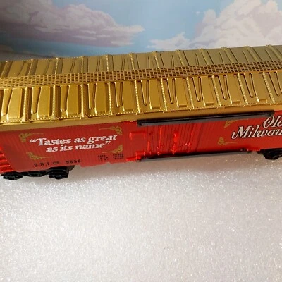 O Gauge Lionel Old Milwaukeee Beer Reefer 9856 New in Box - Image 1 of 3