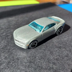 Hot Wheels Chevy Camaro Concept Silver 2007 #2 FE OH5 Display Only Loose Mint - Picture 1 of 4