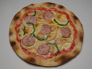 Made in Japan Fake food / Salami PIZZA New!! - Picture 1 of 4