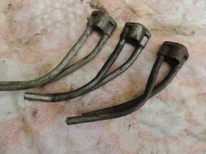 6.1 Triumph oil pipe cover engine T100 T110 5T 6T Tiger unit Motor Ölleitung - Picture 1 of 4