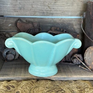 Camark Art Pottery 1930s VASE Art Deco Satin Glazed Blue 4.25" W x 4" H x 8" L - Picture 1 of 18