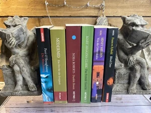 6 German Novel paperback book lot Mary higgins Nore Roberts - Foto 1 di 13