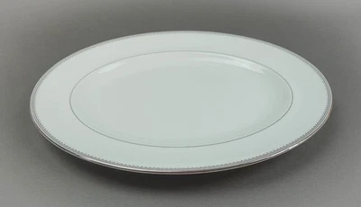Plato ovalado para servir Wedgwood Vera Wang grosgrain platino hueso porcelana 14" Foto 1 de 4