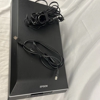 Epson Perfection V600 Photo Document Scanner J252A with USB And Power Supply - Image 1 of 4