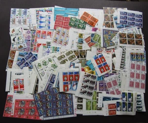 GREAT BRITAIN -LARGE COLLECTION OF MNH PRE DECIMAL COMMEMORATIVES BLOCKS IN FILE - Picture 1 of 2