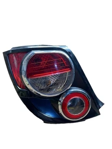 Lámpara de luz trasera izquierda izquierda #S193 OEM 2012-2016 Chevy Sonic Hatchback LH - Imagen 1 de 6