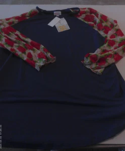 LULAROE RANDY T-SHIRT GRÖSSE 3XL NEU MIT ETIKETT BLAU MIT BLUMENÄRMELN (RN24) - Bild 1 von 4