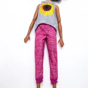 Pink Passport DMR47 Barbie Doll Sunflower Grey Top Shirt Pink Pants Lot - Picture 1 of 3