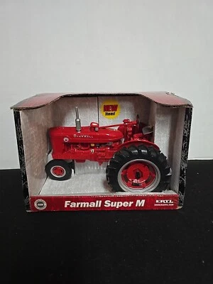 1/16 Ertl Case IH Diecast Farmall Super MTA Diesel Tractor 2007 - Image 1 of 4
