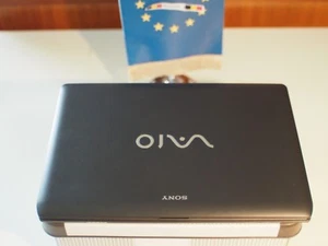 Sony Vaio PGC-31211M Window 7 ready with accessories - Photo 1/7