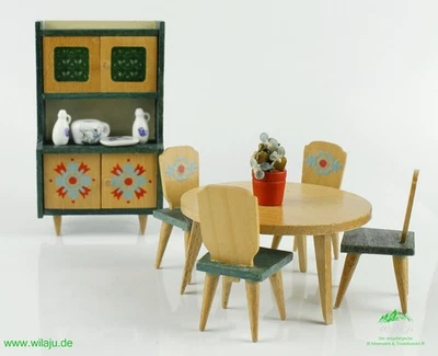 DDR Puppenstubenmöbel Bauernschrank Tisch & 4 Stühle Porzellan Geschirr Blumen - Bild 1 von 4