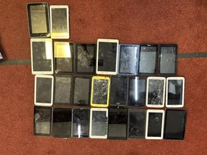 Job Lot of 25 x Various Tablets - Spares Or Repairs - Samsung, Apple etc - Picture 1 of 7