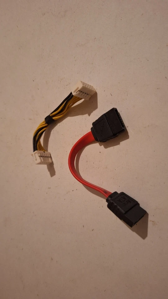 Xbox One Genuine Disc Drive Cable - Image 1 of 1