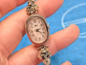 RARE Luch Ray soviet mechanical 17j wrist watch ladies ornate bangle bracelet - Picture 1 of 11