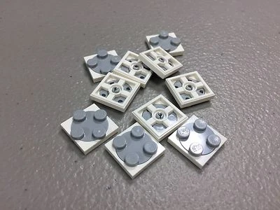NEW LEGO White Turntable 2 x 2 Light Bluish Gray Spinning Top (x10) 3680 3679 - Image 1 of 4