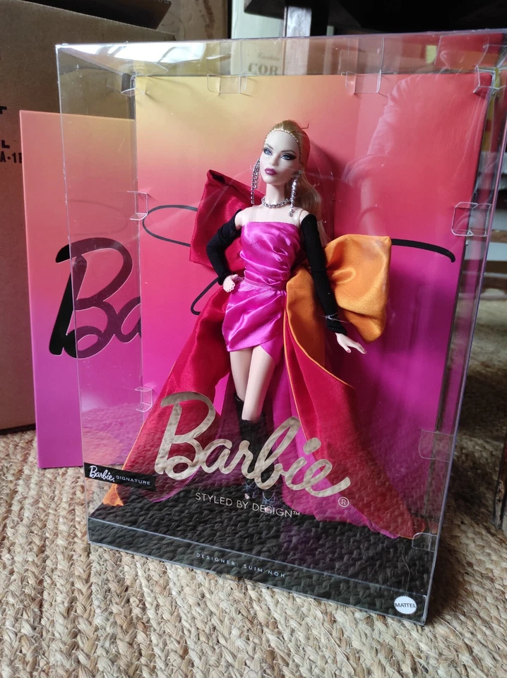 BARBIE SUIM NOH Styled Design Bambola Da Collezione LIMITED EDITION Mattel HRM31