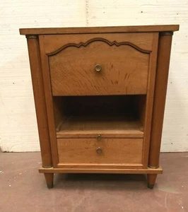 Table de chevet en chêne des années 1940 XX siècle - Picture 1 of 6