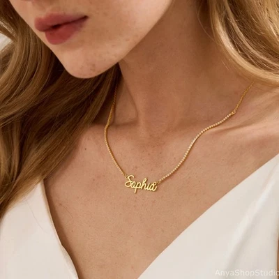 Splendido ciondolo personalizzato con nome iniziale per donna placcato oro... - Immagine 1 di 4